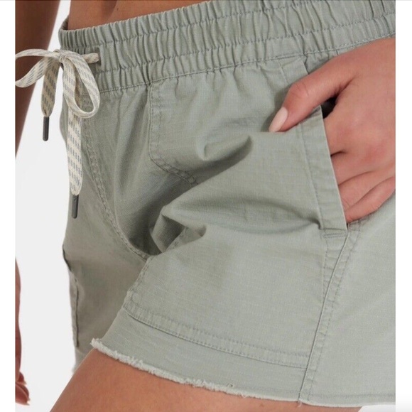 Vuori Vintage Ripstop Short in Eucalyptus Green Women's Size Large - Picture 10 of 11